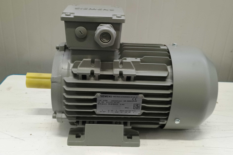 SIEMENS 1LE03230EA022AA4Z Ricambi elettrici e automazione