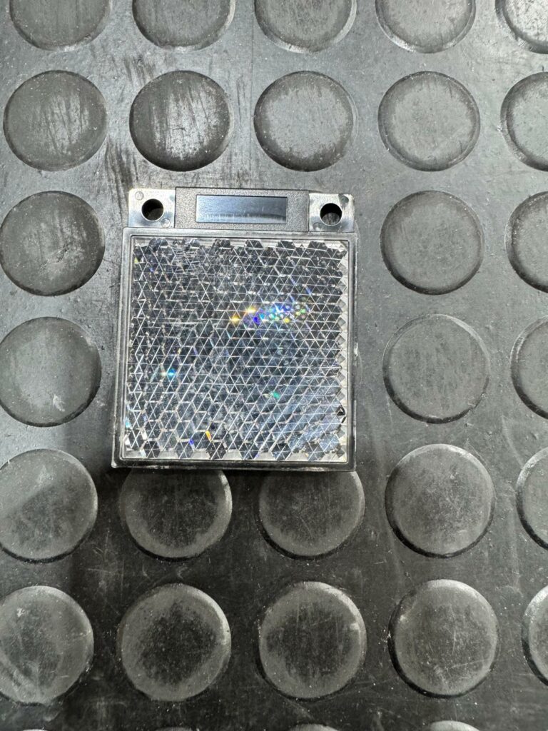 OMRON E39R10 - immagine 2