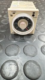 OMRON H3CRA8E100240VAC100125VDC Ricambi elettrici e automazione