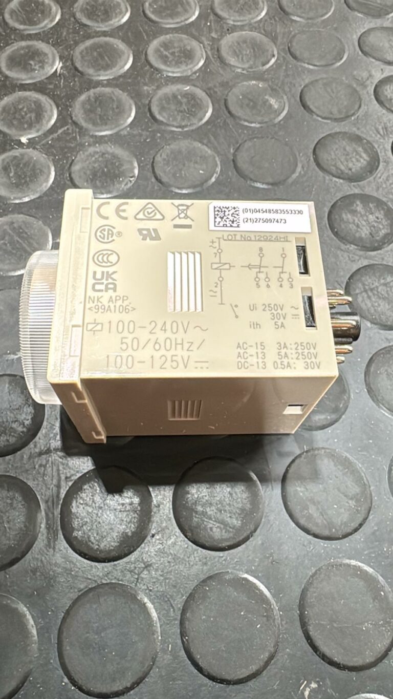 OMRON H3CRA8E100240VAC100125VDC - immagine 2
