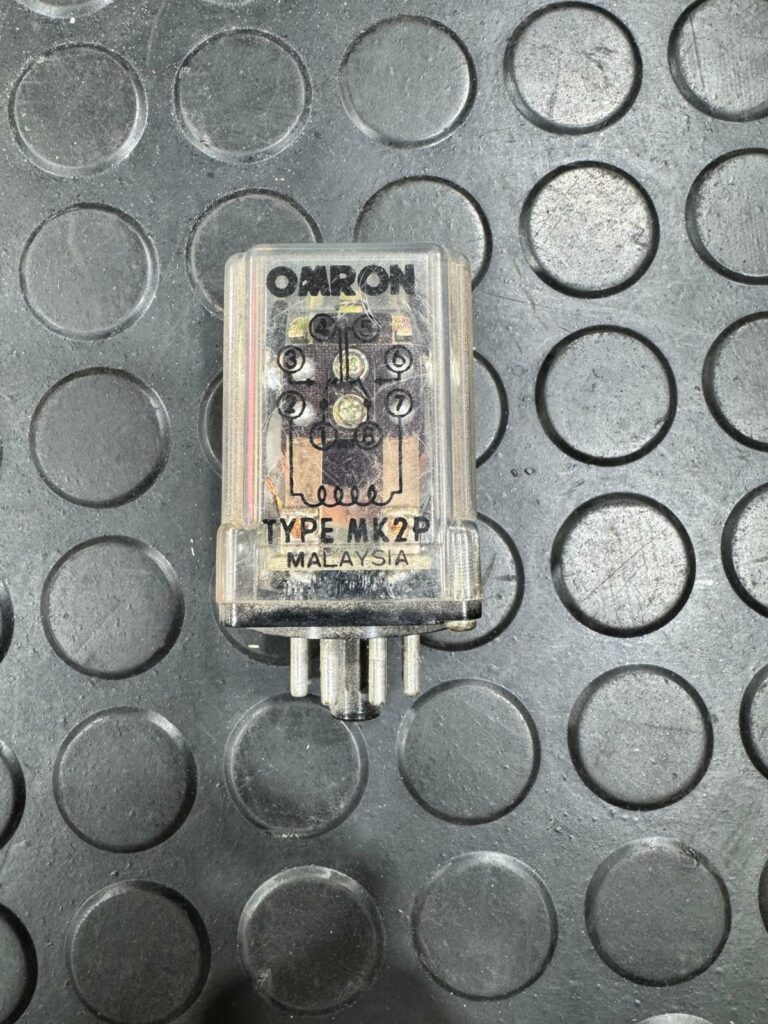 OMRON MK2P24VDC - immagine 2